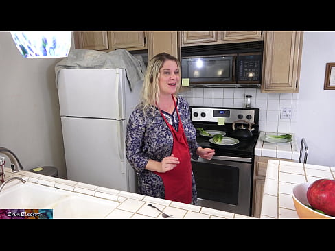 ❤️ A madrasta o ordenha na cozinha antes de sua data ️❌ Porno duro em nós pt-br.kenhdammy.top ❤